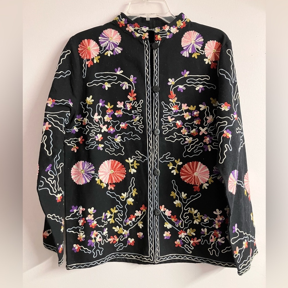 Women’s Floral Embroidered Jacket, Small, Black w Bright Floral Patterns